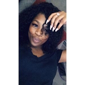 Meet your Posher, Khadijah